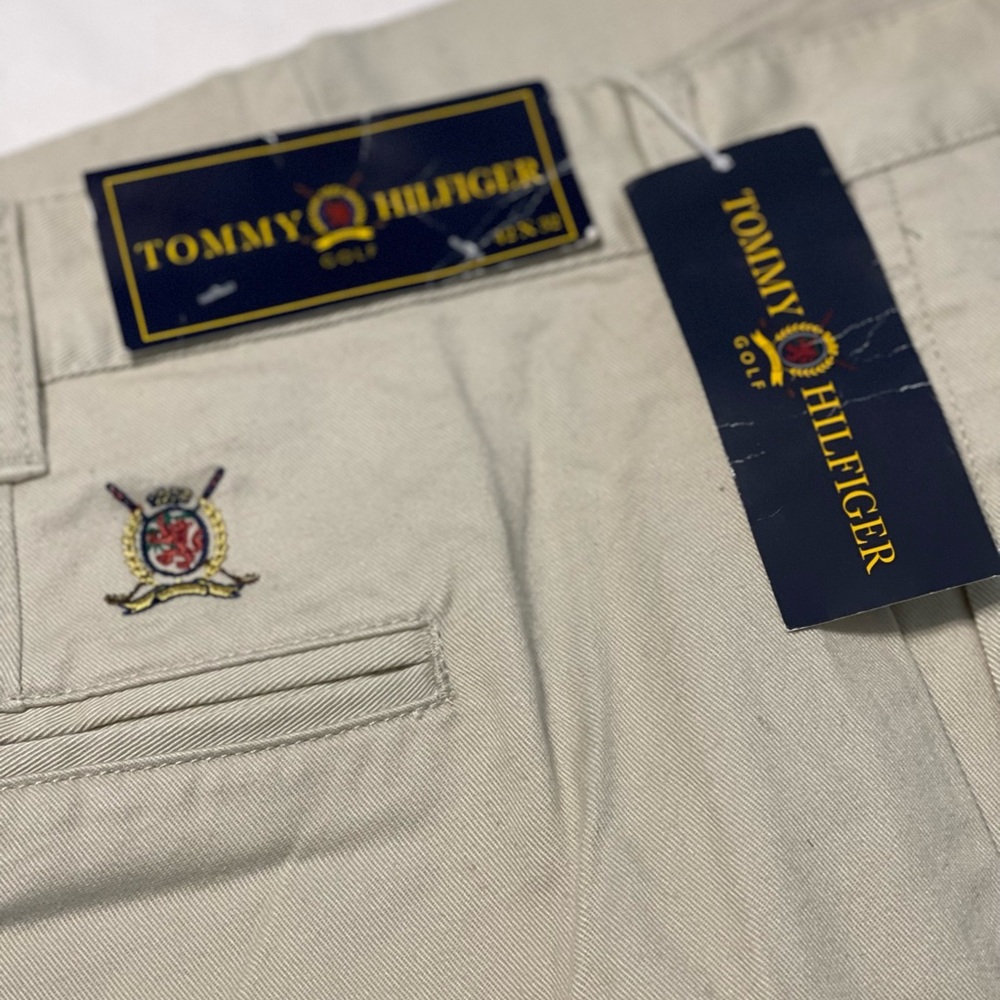 Tommy Hilfiger Khakis Men’s Pants 42 x 32